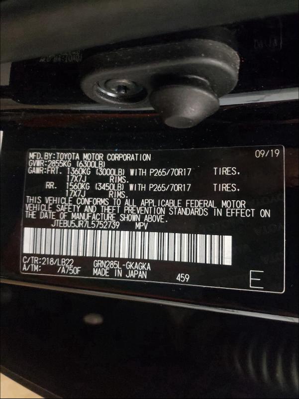 2020 TOYOTA 4RUNNER SR JTEBU5JR7L5752739