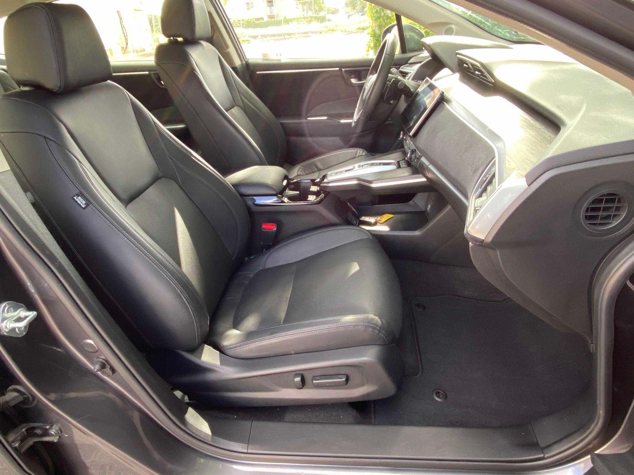 2018 HONDA CLARITY TO JHMZC5F36JC009605