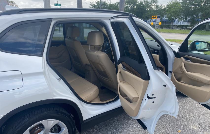 2014 BMW X1 SDRIVE2 WBAVM1C52EVW54044