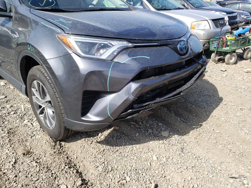 2018 TOYOTA RAV4 HV LE JTMRJREVXJD215425