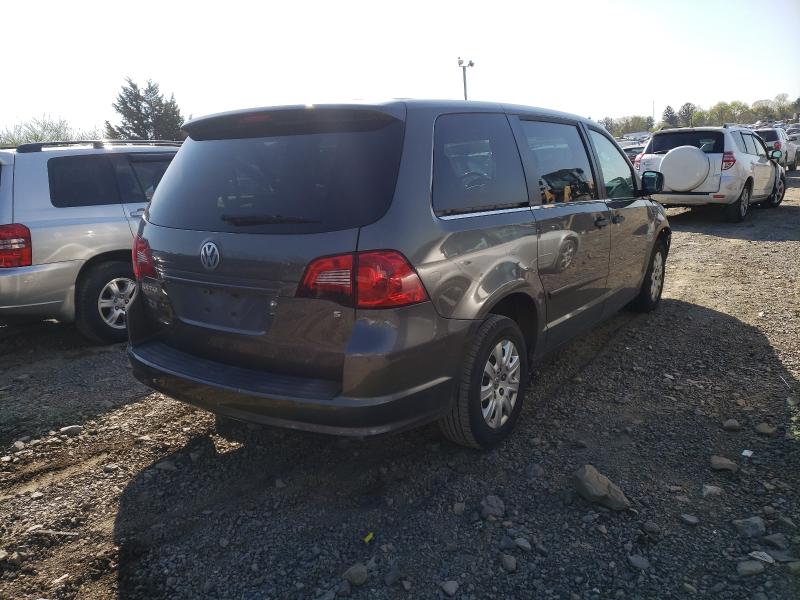 2010 VOLKSWAGEN ROUTAN S 2V4RW4D13AR237210