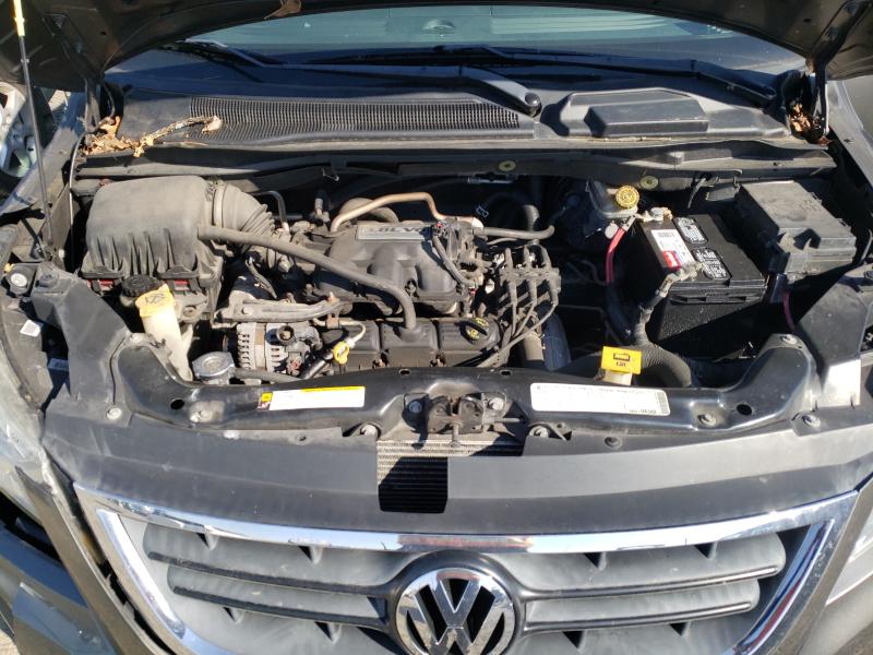 2010 VOLKSWAGEN ROUTAN S 2V4RW4D13AR237210