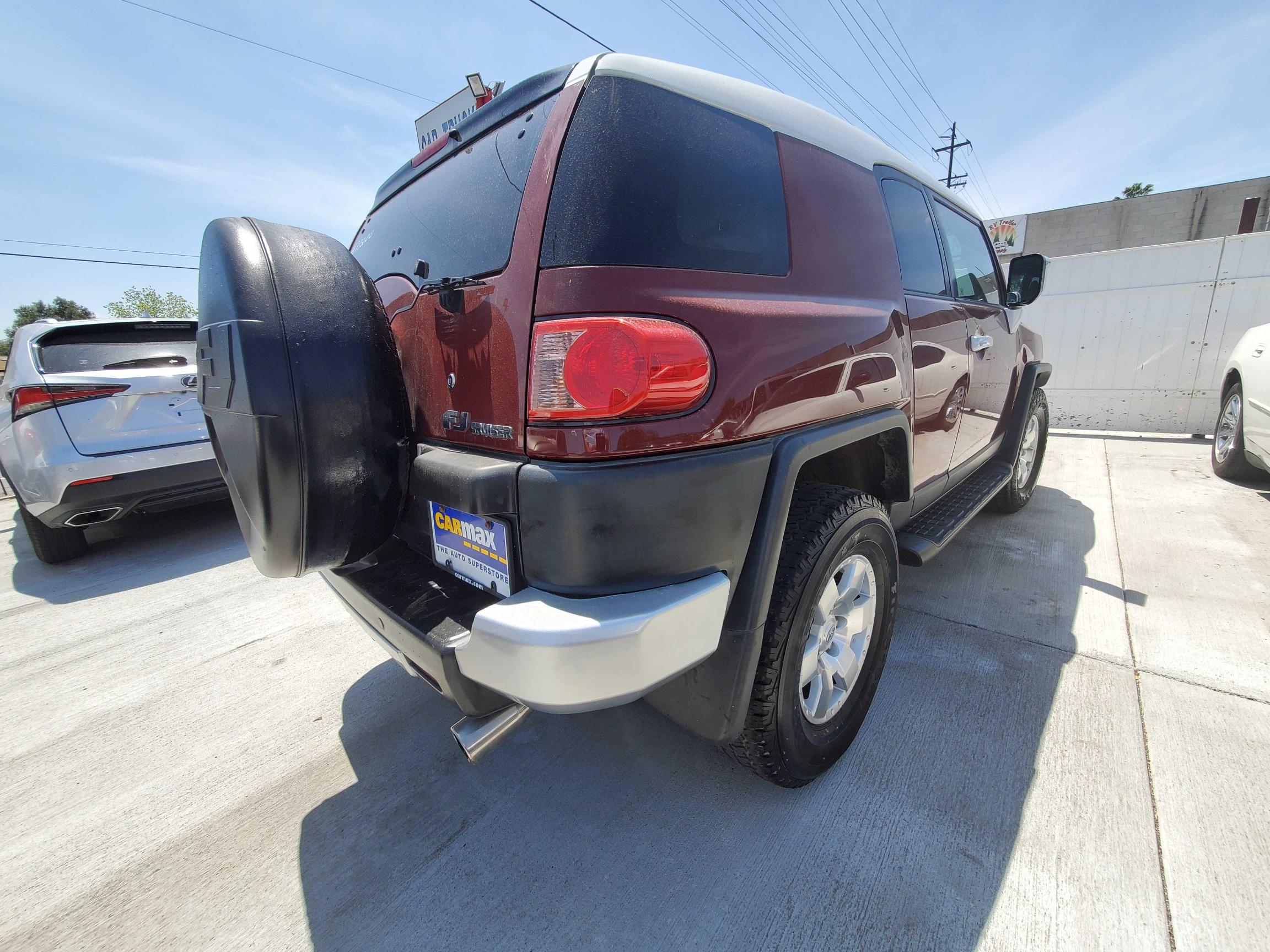 2010 TOYOTA FJ CRUISER JTEBU4BF5AK092651