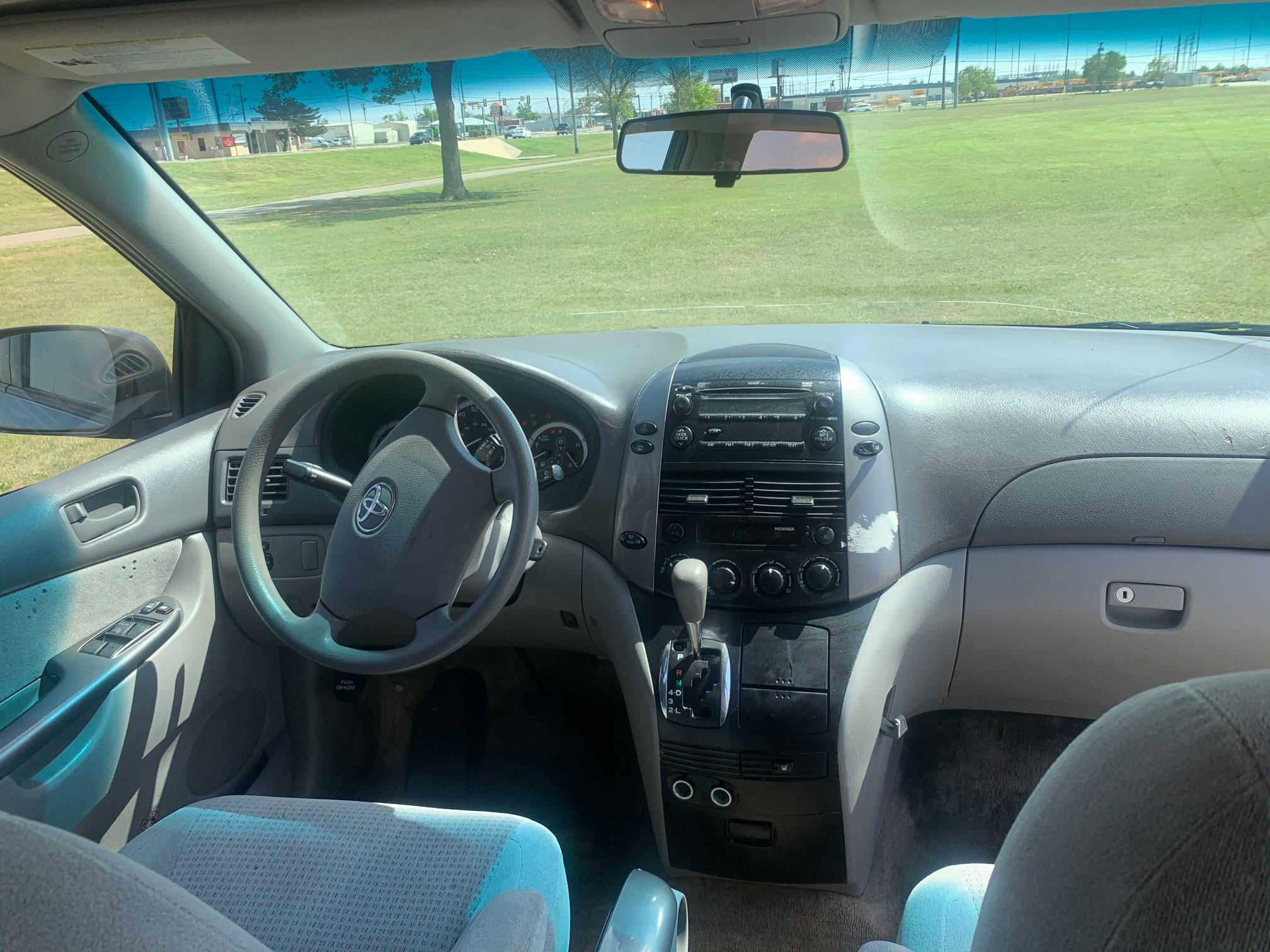 2010 TOYOTA SIENNA CE 5TDKK4CC1AS324637