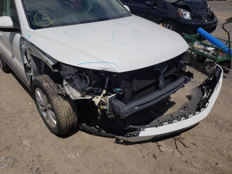 2017 VOLKSWAGEN TIGUAN WOL WVGSV7AX1HW510540