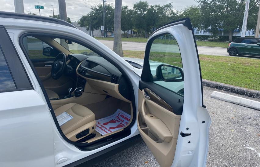 2014 BMW X1 SDRIVE2 WBAVM1C52EVW54044