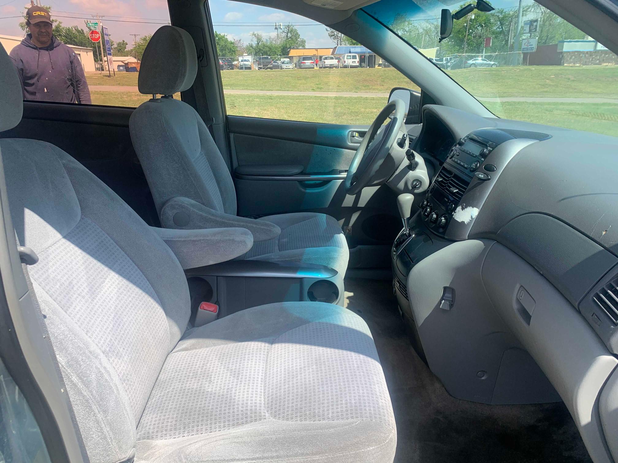 2010 TOYOTA SIENNA CE 5TDKK4CC1AS324637