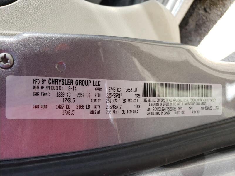 2015 CHRYSLER TOWN & COU 2C4RC1BG4FR521686