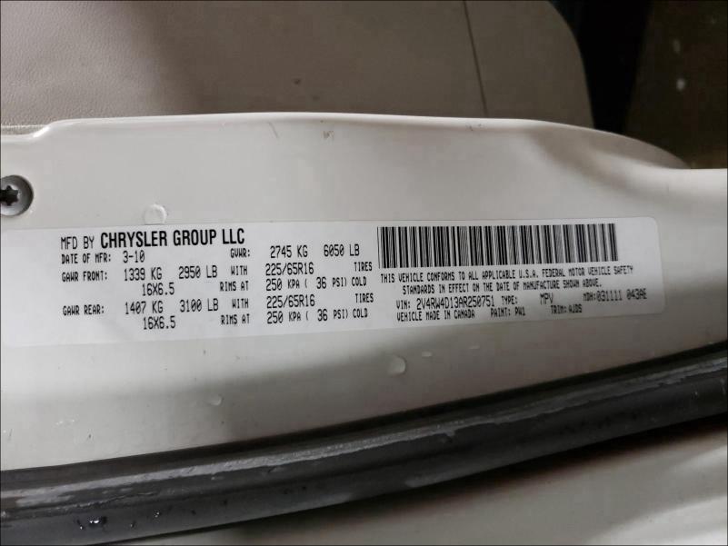 2010 VOLKSWAGEN ROUTAN S 2V4RW4D13AR250751