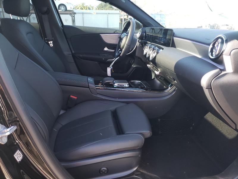 2020 MERCEDES-BENZ A 220 W1K3G4EB9LJ231946