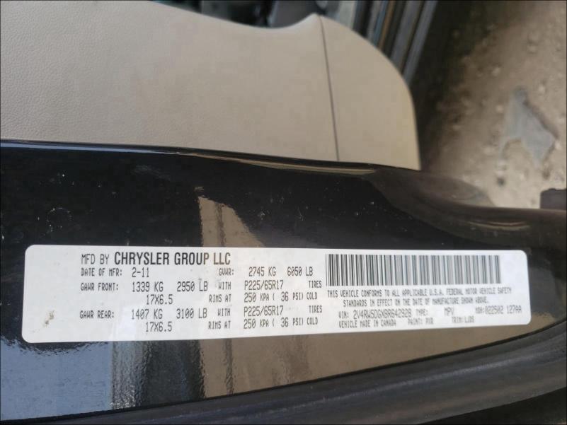 2011 VOLKSWAGEN ROUTAN SEL 2V4RW5DGXBR642928