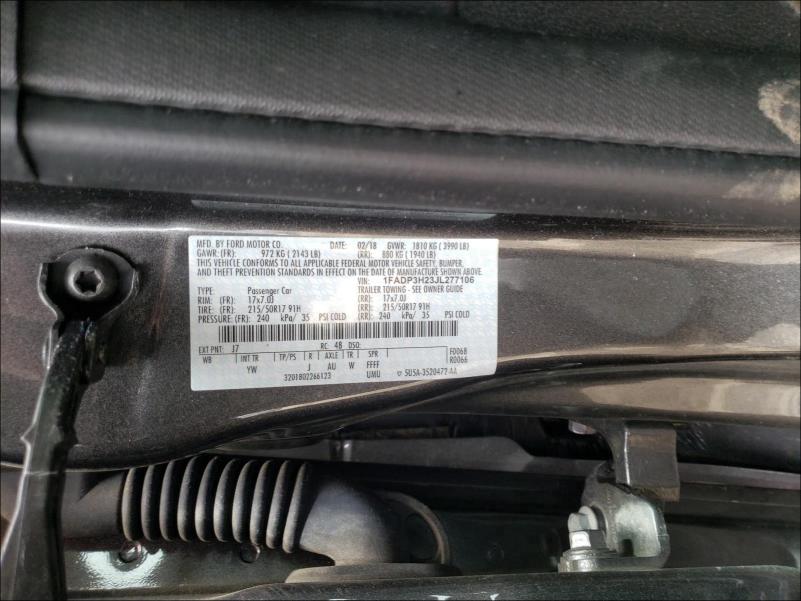 2018 FORD FOCUS SEL 1FADP3H23JL277106