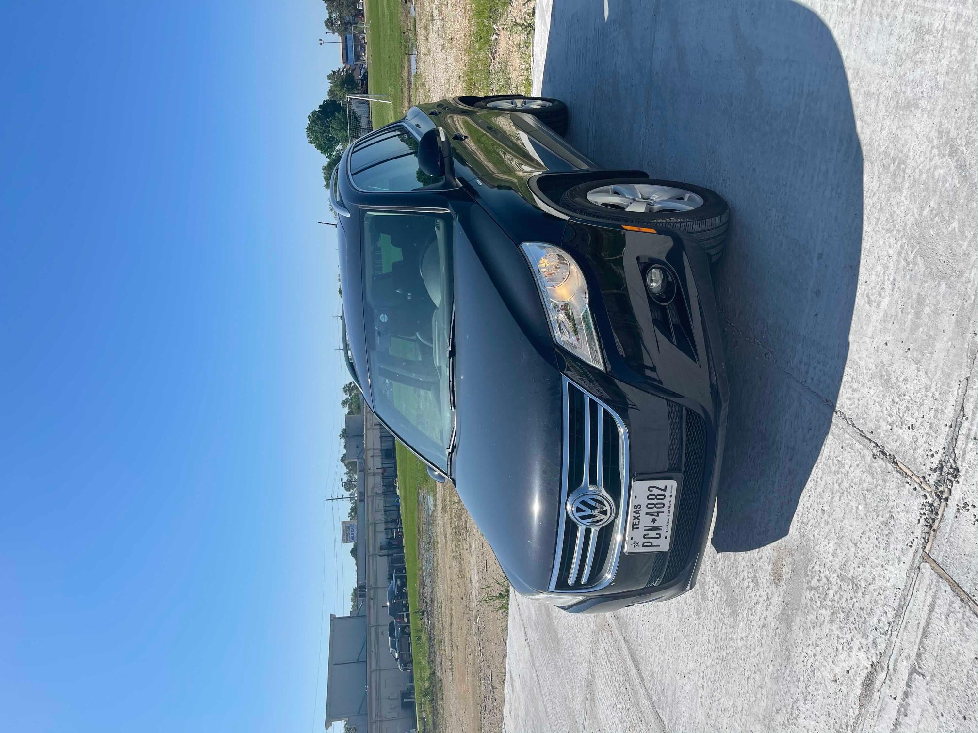 2010 VOLKSWAGEN TIGUAN S WVGAV7AX1AW520051