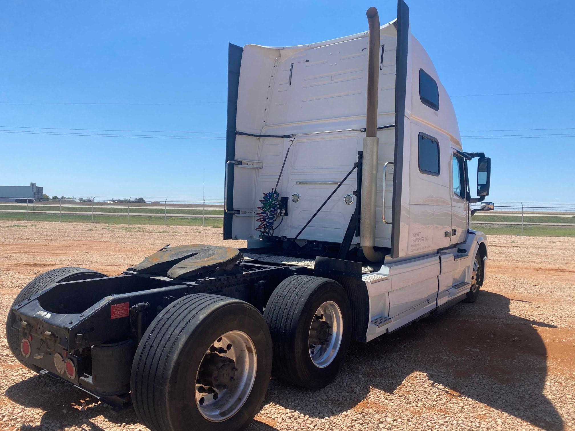 2016 VOLVO VN VNL 4V4NC9EH0GN970366