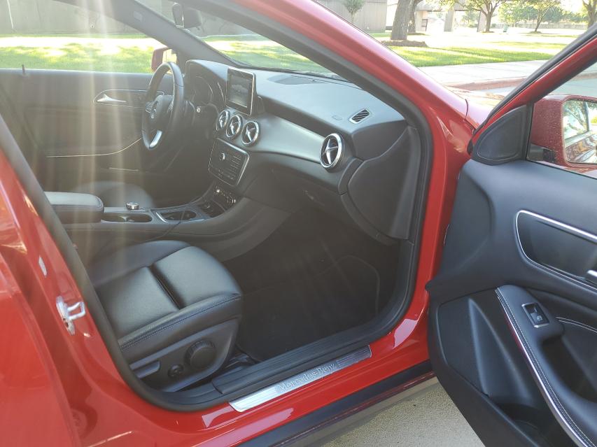 2016 MERCEDES-BENZ GLA 250 4M WDCTG4GB5GJ233927