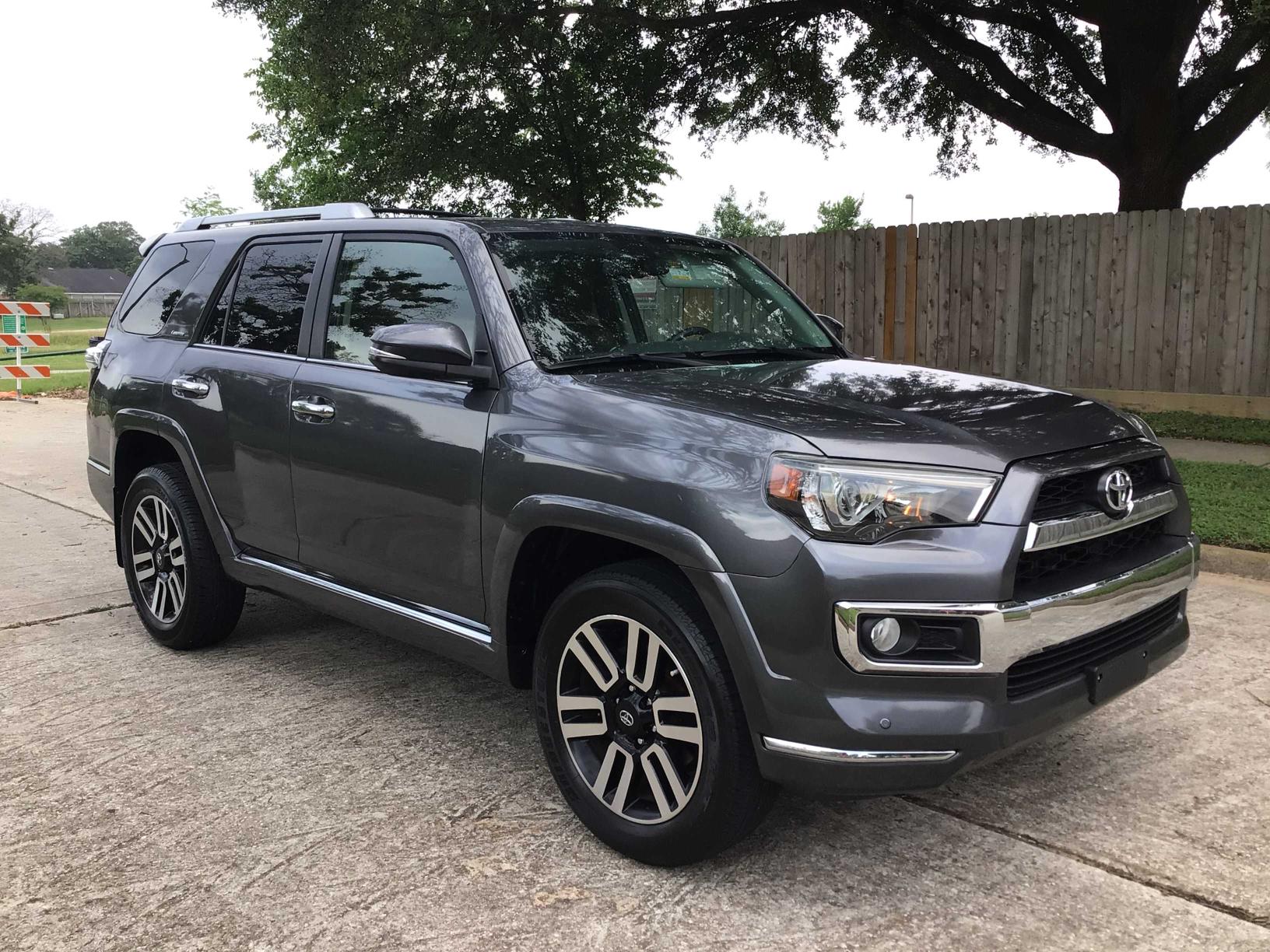 2017 TOYOTA 4RUNNER SR JTEBU5JR0H5464374