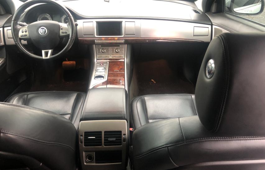 2010 JAGUAR XF PREMIUM SAJWA0GB9ALR79209