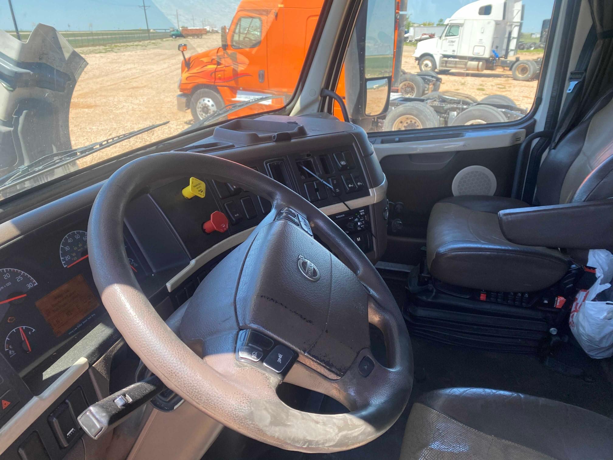 2016 VOLVO VN VNL 4V4NC9EH0GN970366