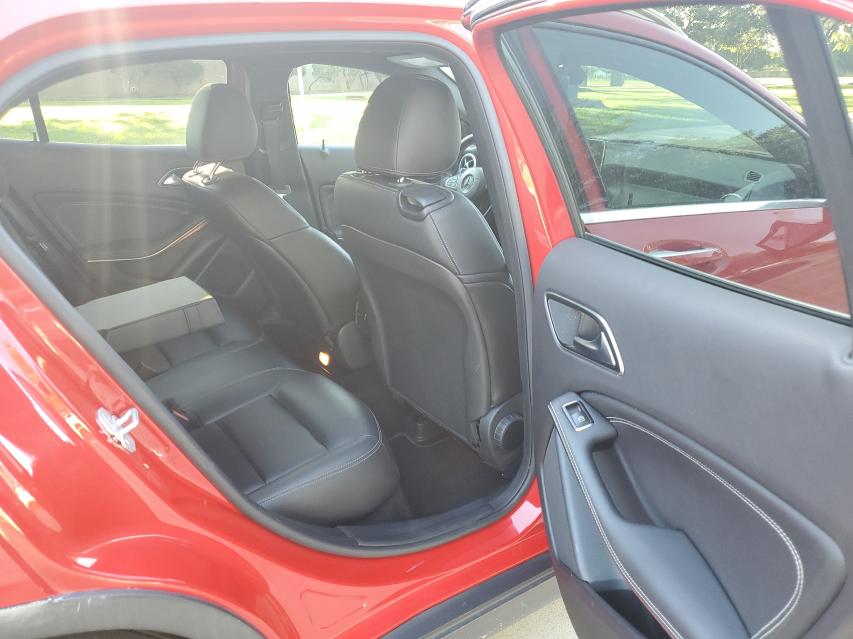 2016 MERCEDES-BENZ GLA 250 4M WDCTG4GB5GJ233927