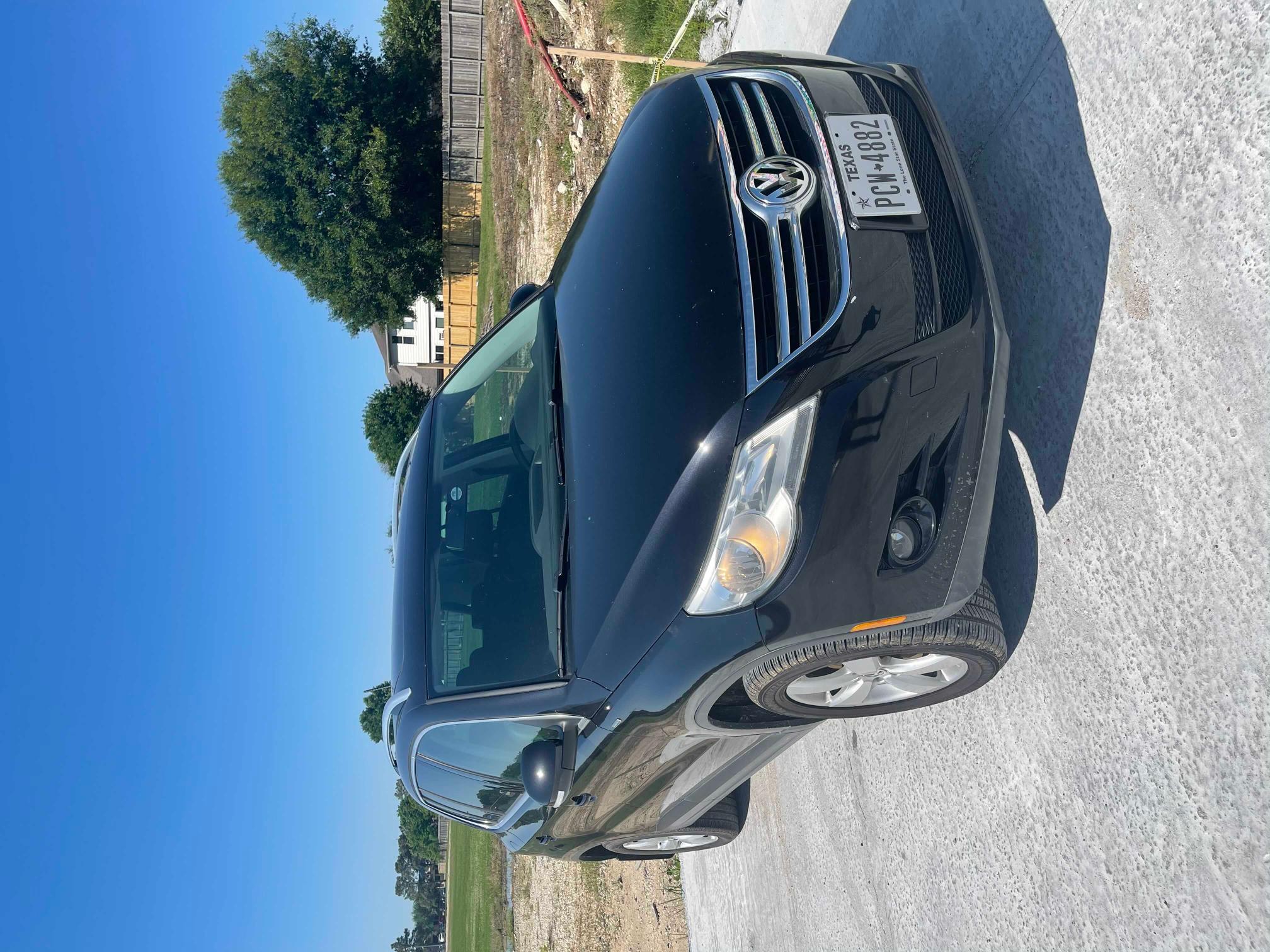 2010 VOLKSWAGEN TIGUAN S WVGAV7AX1AW520051