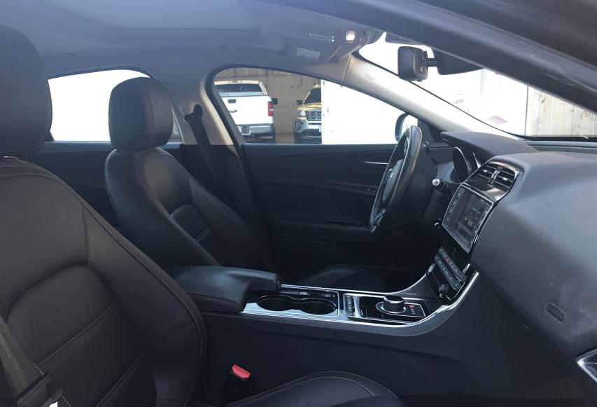 2017 JAGUAR XE PRESTIG SAJAE4BG3HA965644