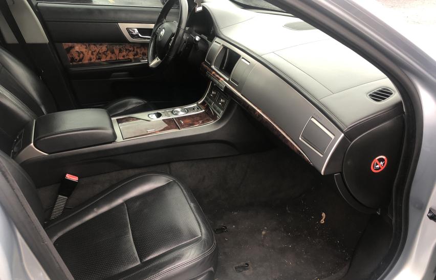 2010 JAGUAR XF PREMIUM SAJWA0GB9ALR79209