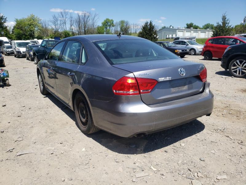 2015 VOLKSWAGEN PASSAT S 1VWAT7A35FC068439