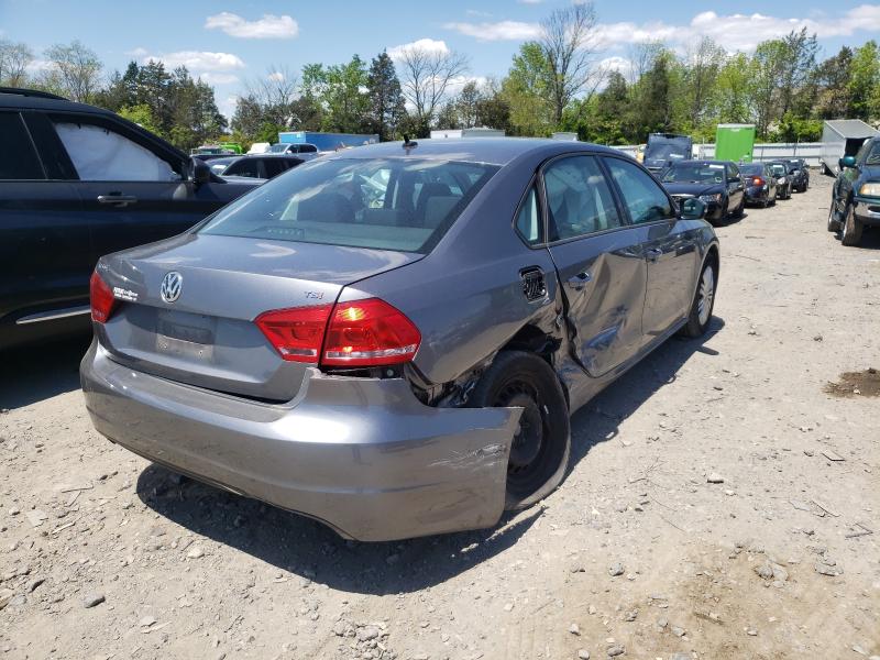 2015 VOLKSWAGEN PASSAT S 1VWAT7A35FC068439