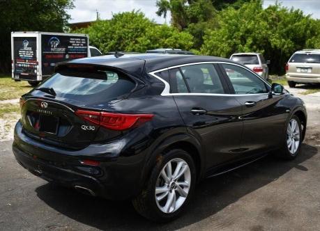 2018 INFINITI QX30 BASE SJKCH5CP5JA056438
