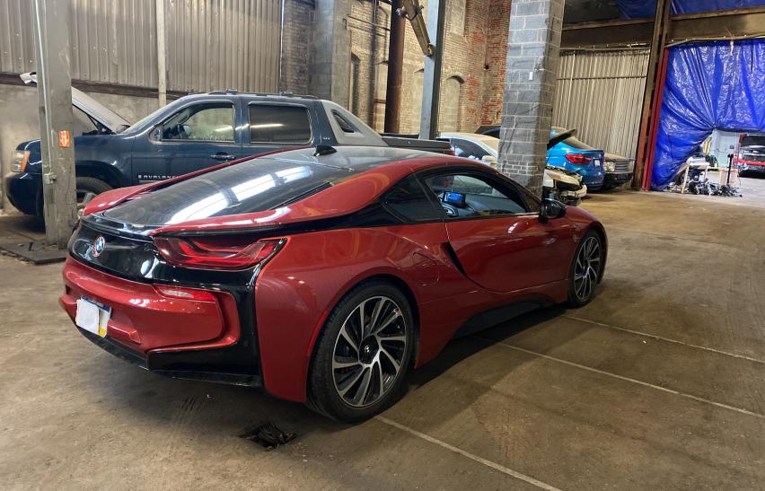 VIN WBY2Z2C56GV676112 2016 BMW I8 no.4