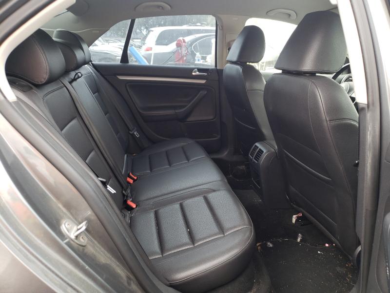 2010 VOLKSWAGEN JETTA LIMI 3VWAZ7AJ6AM118379