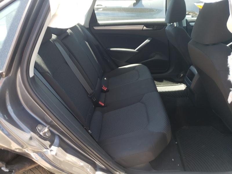 2015 VOLKSWAGEN PASSAT S 1VWAT7A35FC068439