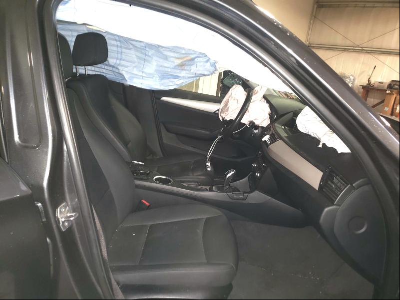 2015 BMW X1 XDRIVE2 WBAVL1C53FVY33178