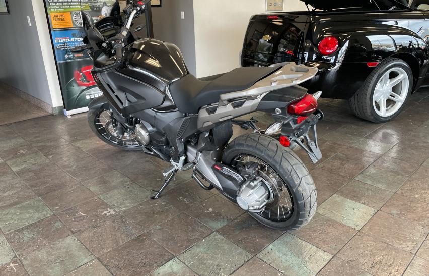 2016 HONDA VFR1200 XD JH2SC7612GK000046