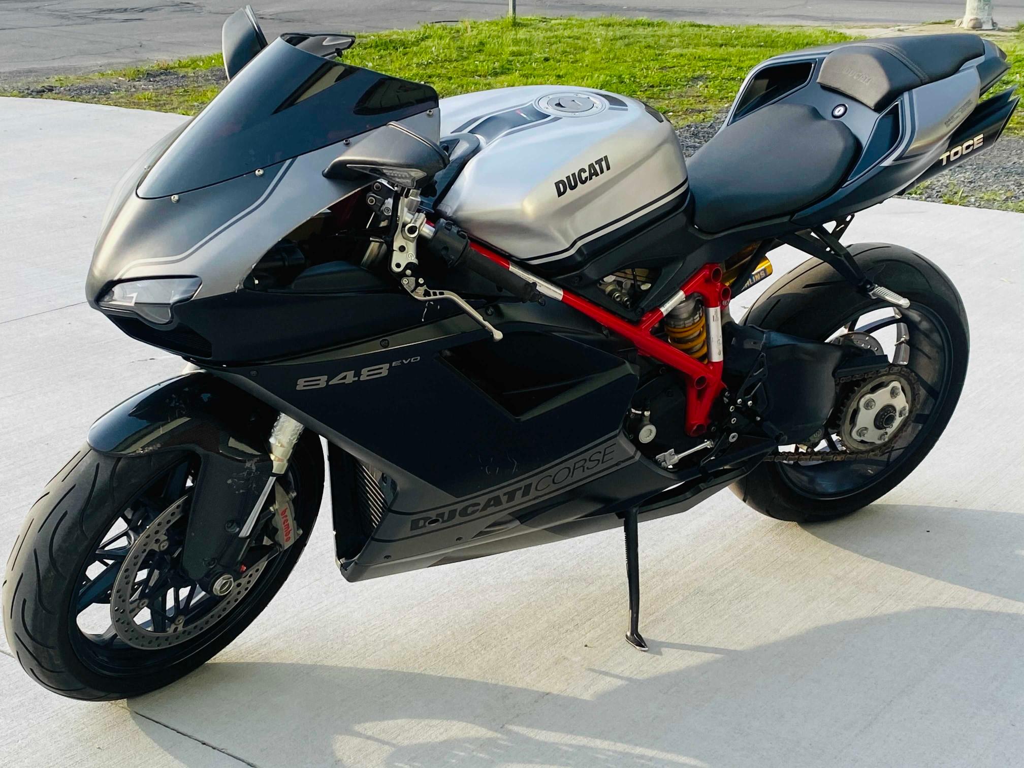 2013 DUCATI SUPERBIKE ZDM1XBMV1DB022721