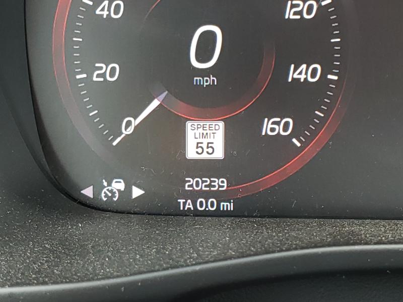 2019 VOLVO XC40 T5 MO YV4162XZ3K2019262