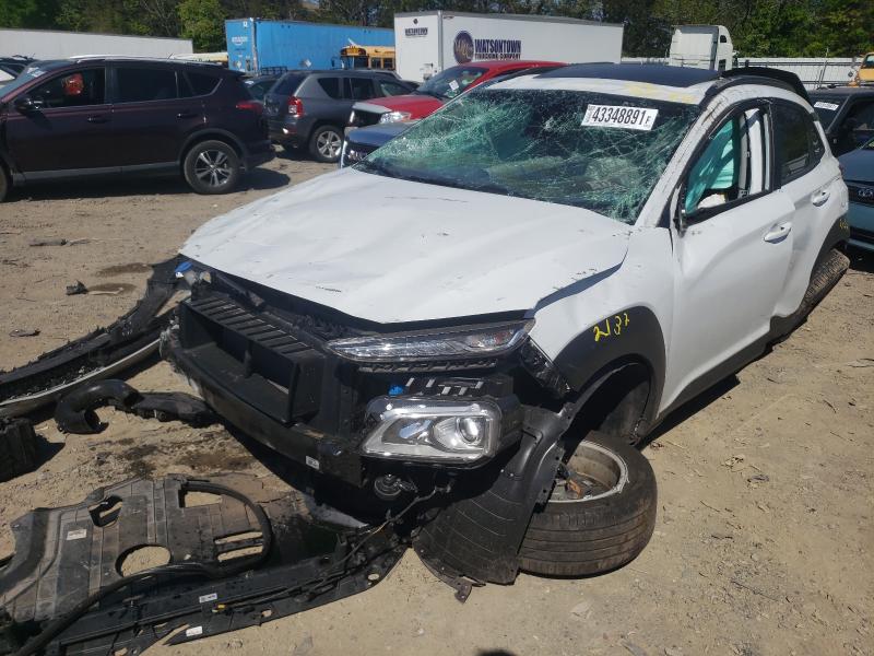 VIN: KM8K6CAA9LU501977 Auction: COPART Lot: 43348891 Location: PA - PHILADELPHIA KM8K6CAA9LU501977 HYUNDAI KONA 2020 WHITE Photo 2