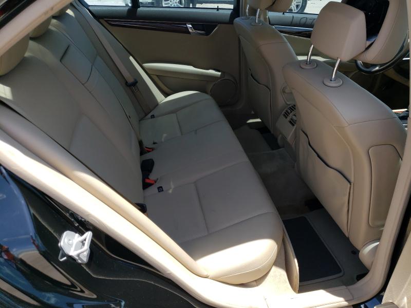 2010 MERCEDES-BENZ C300 WDDGF5EB7AR092358