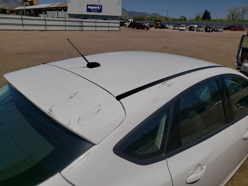 2015 FORD FOCUS SE 1FADP3K28FL289011