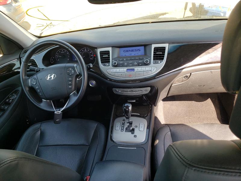 2013 HYUNDAI GENESIS 3. KMHGC4DD7DU249920
