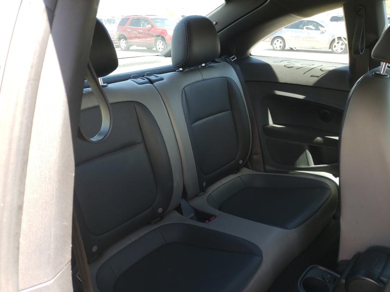 2015 VOLKSWAGEN BEETLE 1.8 3VWF17AT7FM636927