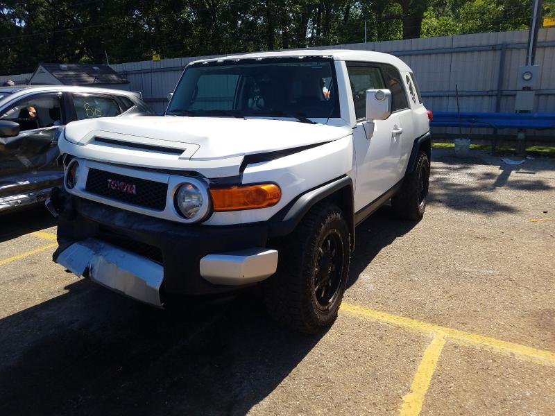 2010 TOYOTA FJ CRUISER JTEZU4BF6AK008979