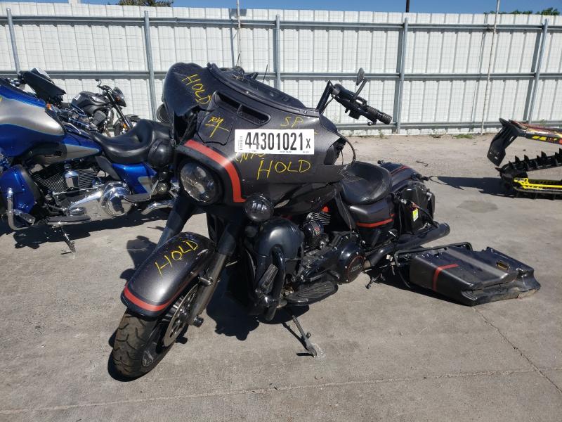 2018 HARLEY-DAVIDSON FLHXSE CVO 1HD1PXL13JB952203