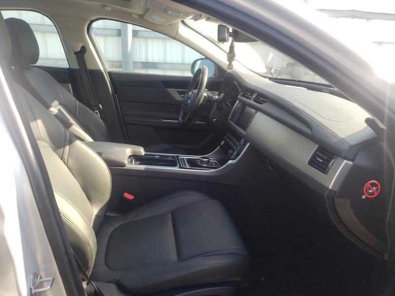 2017 JAGUAR XF PREMIUM SAJBD4BV1HCY29331