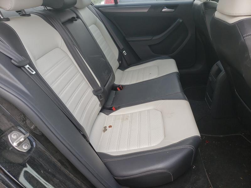 2016 VOLKSWAGEN JETTA SPOR 3VWD17AJXGM257895