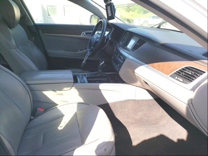 2015 HYUNDAI GENESIS 5. KMHGN4JF2FU071482