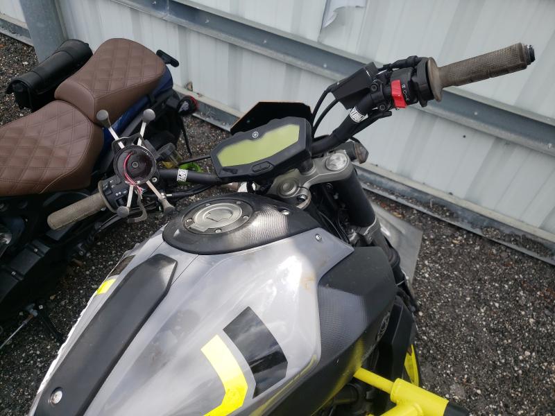 2016 YAMAHA FZ 750 JYARM06E6GA009932