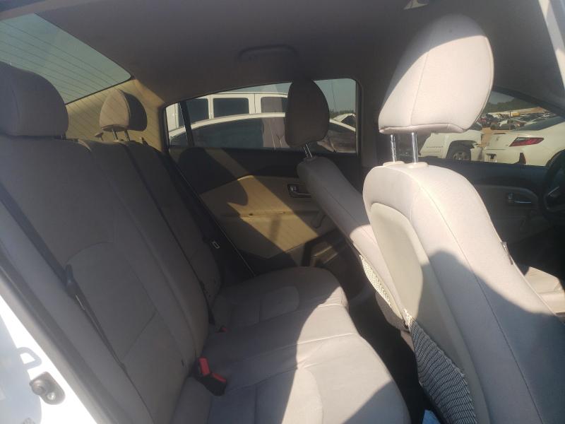 KNADM4A31F6435361 KIA RIO LX