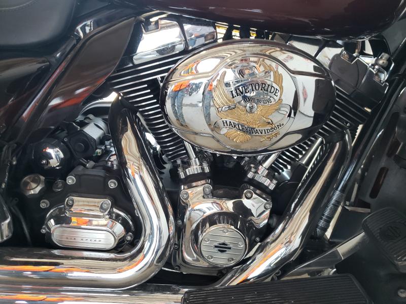 2011 HARLEY-DAVIDSON FLHTK 1HD1KEM18BB662221