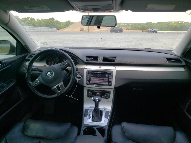 2010 VOLKSWAGEN PASSAT KOM WVWJK7AN8AE168717